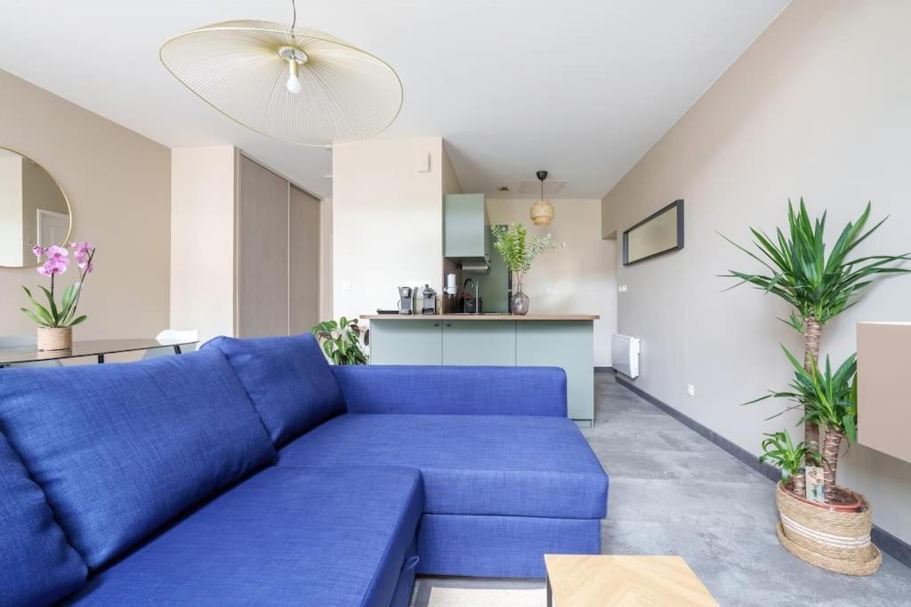 Appartement Lumineux Avec Cour 肖蒙 外观 照片