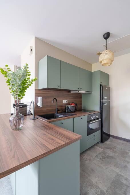 Appartement Lumineux Avec Cour 肖蒙 外观 照片