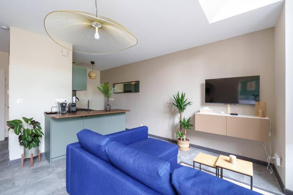 Appartement Lumineux Avec Cour 肖蒙 外观 照片
