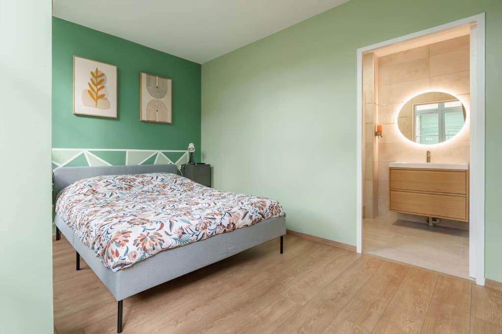Appartement Lumineux Avec Cour 肖蒙 外观 照片